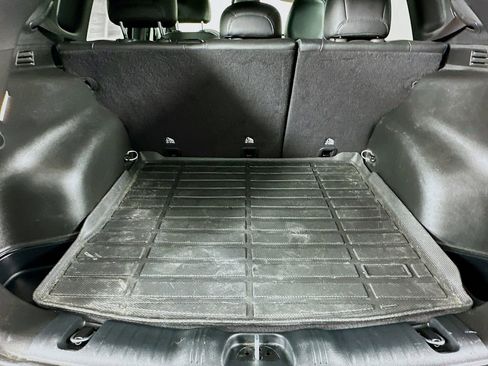 Certified 2025 Jeep Compass Limited image 36