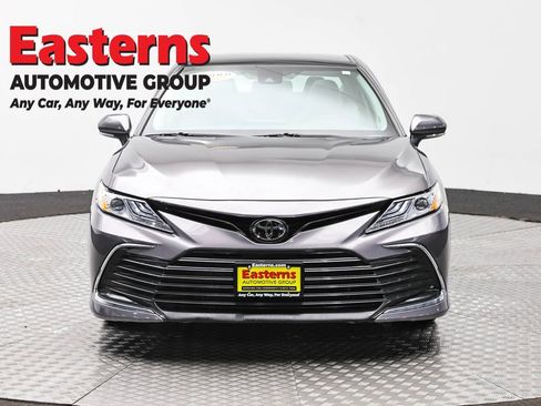 Used 2023 Toyota Camry XLE w/ Navigation Package AWD/4WD image 2