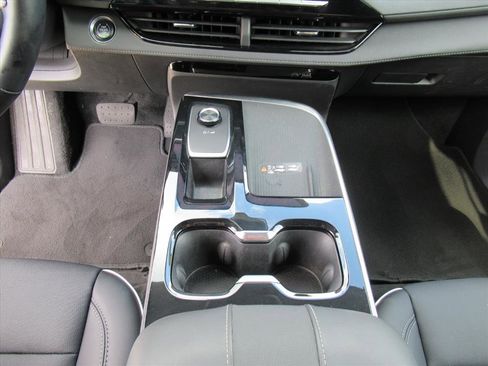 Used 2025 Buick Enclave Preferred image 20