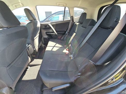 Used 2018 Toyota RAV4 LE w/ All Weather Liner Package AWD/4WD image 16