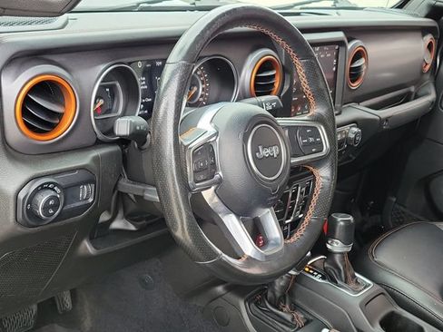 Used 2023 Jeep Gladiator Mojave w/ Cold Weather Group AWD/4WD image 6