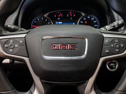 Used 2024 GMC Terrain SLE FWD image 12