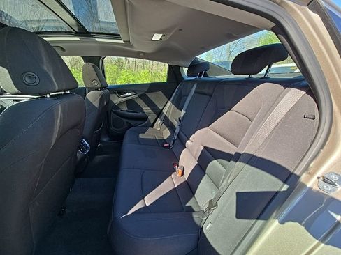 Used 2024 Chevrolet Malibu LT image 16
