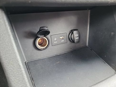 Used 2020 Hyundai Elantra GT FWD image 30
