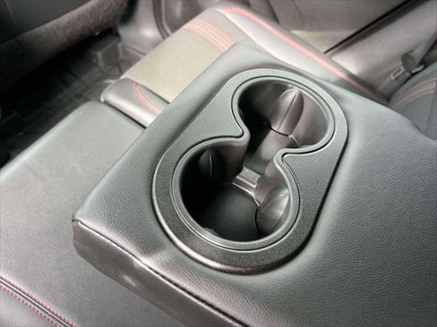 Used 2022 Chevrolet Equinox RS w/ LPO, Floor Liner Package image 11