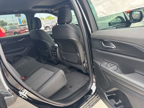 New 2025 Jeep Grand Cherokee Laredo X w/ Luxury Tech Group I image 27