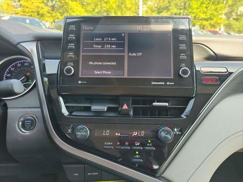 Certified 2021 Toyota Camry XLE FWD image 27