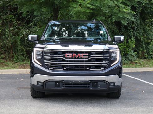 Used 2023 GMC Sierra 1500 SLT w/ SLT Premium Package AWD/4WD image 3