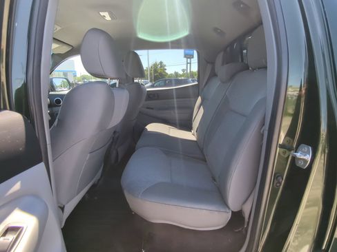 Used 2012 Toyota Tacoma 4x4 Double Cab w/ TRD Off-Road Pkg image 9