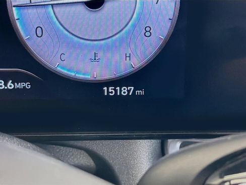 Used 2024 Hyundai Elantra SEL FWD image 48