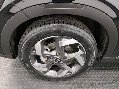 Used 2021 Hyundai Venue SEL w/ Premium Package image 7