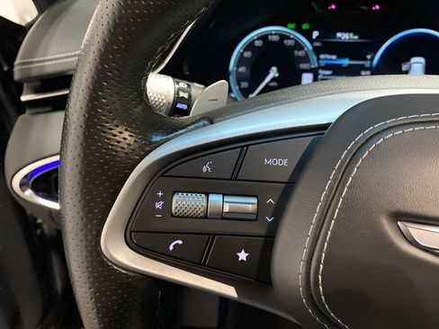 Used 2023 Genesis GV70 3.5T Sport w/ Sport Prestige Package AWD/4WD image 14