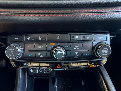 Used 2026 Dodge Durango GT AWD/4WD image 35