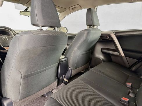 Used 2016 Toyota RAV4 LE FWD image 33
