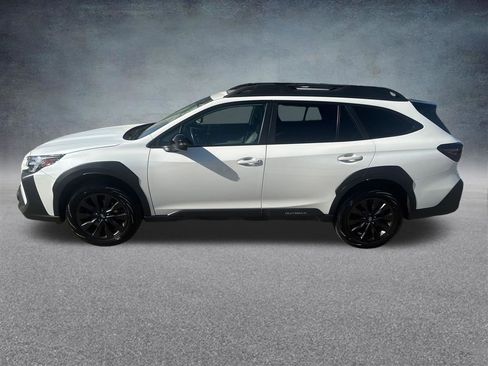 Used 2025 Subaru Outback Onyx Edition AWD/4WD image 2