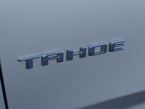 Used 2021 Chevrolet Tahoe Premier w/ Premium Package image 5