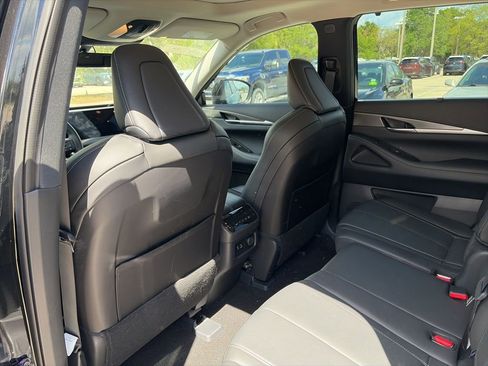 Used 2024 INFINITI QX60 Luxe image 10