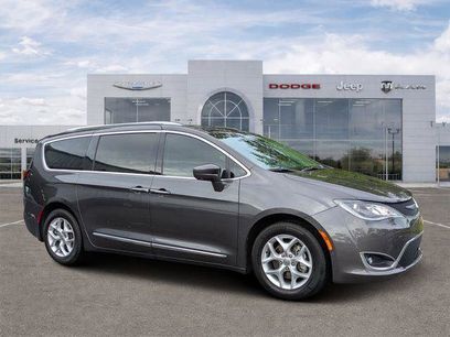 Certified 2020 Chrysler Pacifica Touring-L Plus w/ Tire & Wheel Group