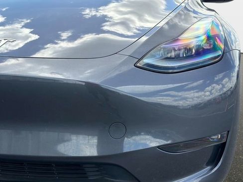 Used 2023 Tesla Model Y Performance AWD/4WD image 9