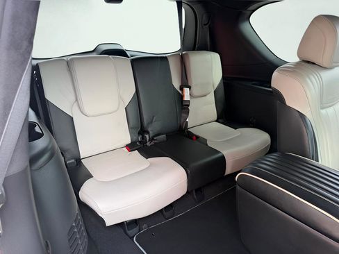 Used 2019 INFINITI QX80 Limited w/ All-Season Package AWD/4WD image 27