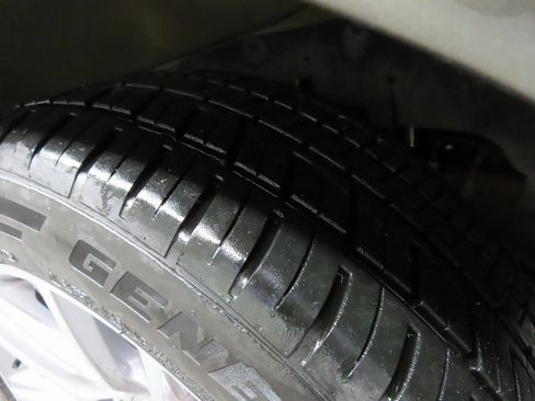 Used 2021 GMC Savana 2500 image 7