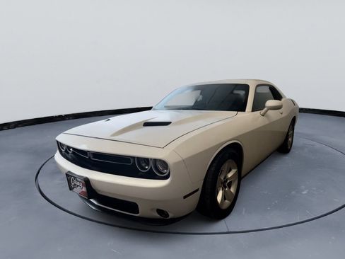 Used 2016 Dodge Challenger R/T Plus RWD image 6