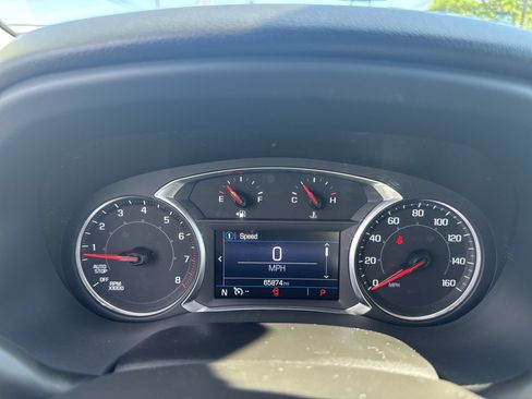 Used 2021 GMC Acadia SLE w/ Driver Convenience Package FWD image 12