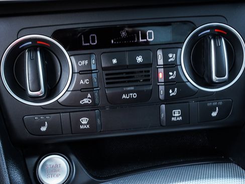 Used 2018 Audi Q3 2.0T Premium Plus w/ Premium Plus Package image 18