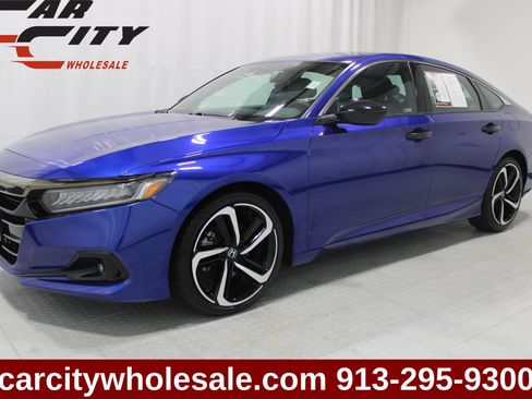 Used 2022 Honda Accord Sport image 1