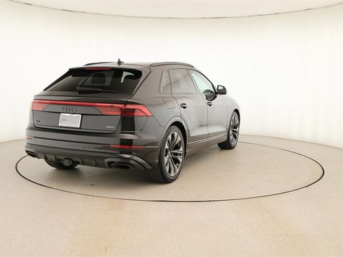 Certified 2025 Audi Q8 Prestige w/ Prestige Package image 6
