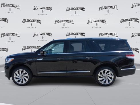 Certified 2024 Lincoln Navigator L Reserve AWD/4WD image 2