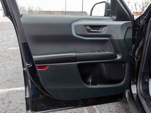 Used 2021 Ford Bronco Sport Badlands image 9