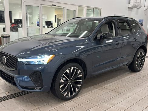 New 2026 Volvo XC60 B5 Ultra w/ Protection Package Premier AWD/4WD image 9