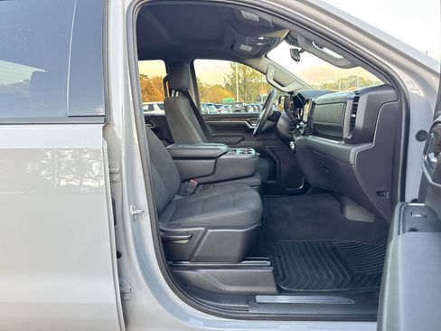 Used 2024 GMC Sierra 1500 Elevation image 32