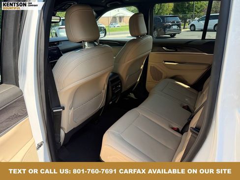 Used 2024 Jeep Grand Cherokee Limited image 33