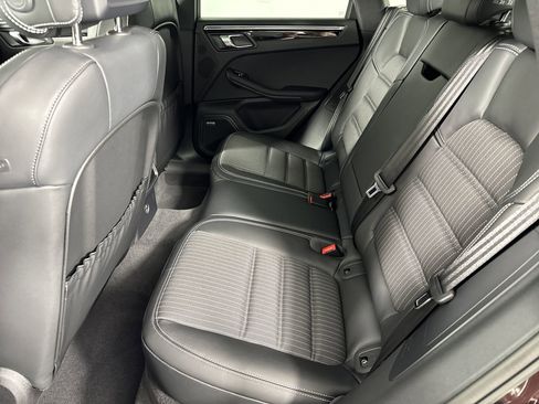 Certified 2025 Porsche Macan Turbo image 24