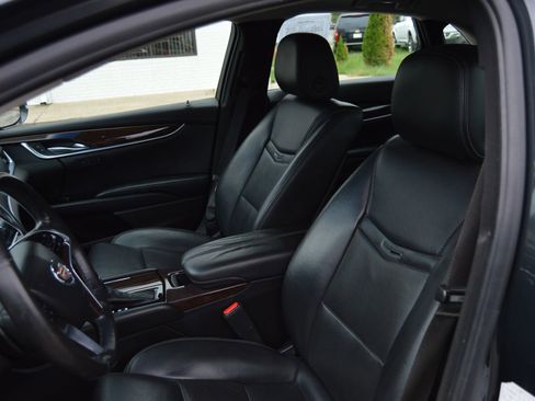 Used 2015 Cadillac XTS Luxury image 9