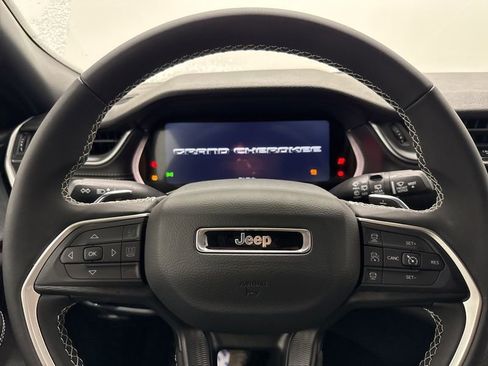 New 2026 Jeep Grand Cherokee L Laredo image 25