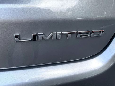 Used 2022 Jeep Compass Limited w/ Elite Group AWD/4WD image 10