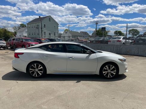 Used 2017 Nissan Maxima 3.5 SL FWD image 4