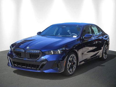 New 2026 BMW 530i w/ M Sport Package image 3