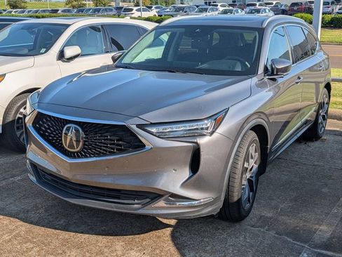 Used 2024 Acura MDX SH-AWD w/ Technology Package image 3