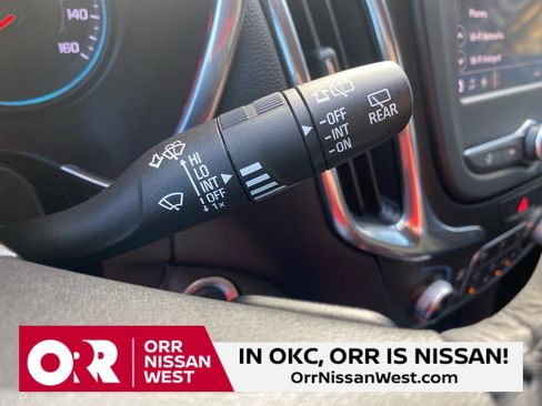 Used 2020 Chevrolet Equinox LT image 30