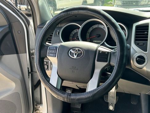 Used 2013 Toyota Tacoma 4x4 Access Cab V6 w/ SR5 Pkg image 36
