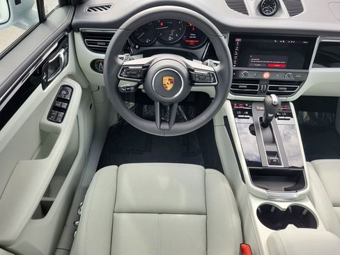 New 2026 Porsche Macan image 21