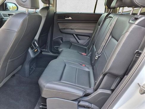 Used 2023 Volkswagen Atlas SEL R-Line AWD/4WD image 18