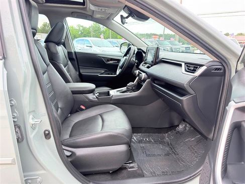 Used 2021 Toyota RAV4 XLE Premium FWD image 23