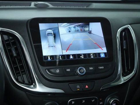 Used 2024 Chevrolet Equinox LT FWD image 28