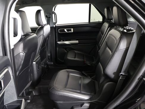 Used 2023 Ford Explorer XLT w/ Equipment Group 202A image 30