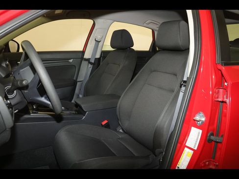 Used 2025 Honda Civic LX image 9